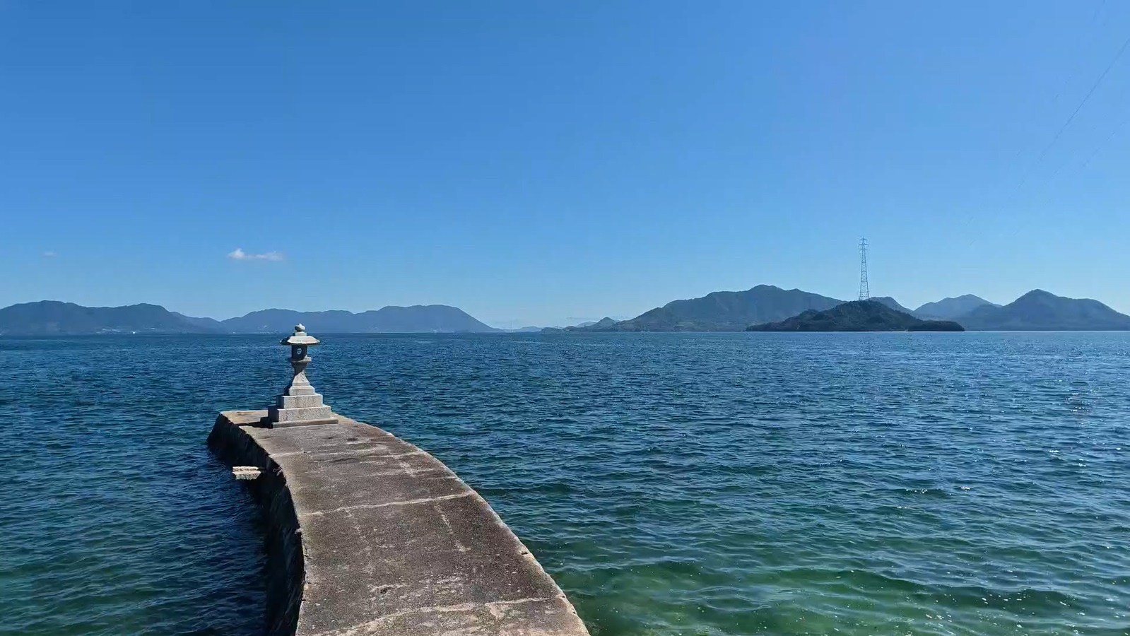 床浦神社から海辺への動画